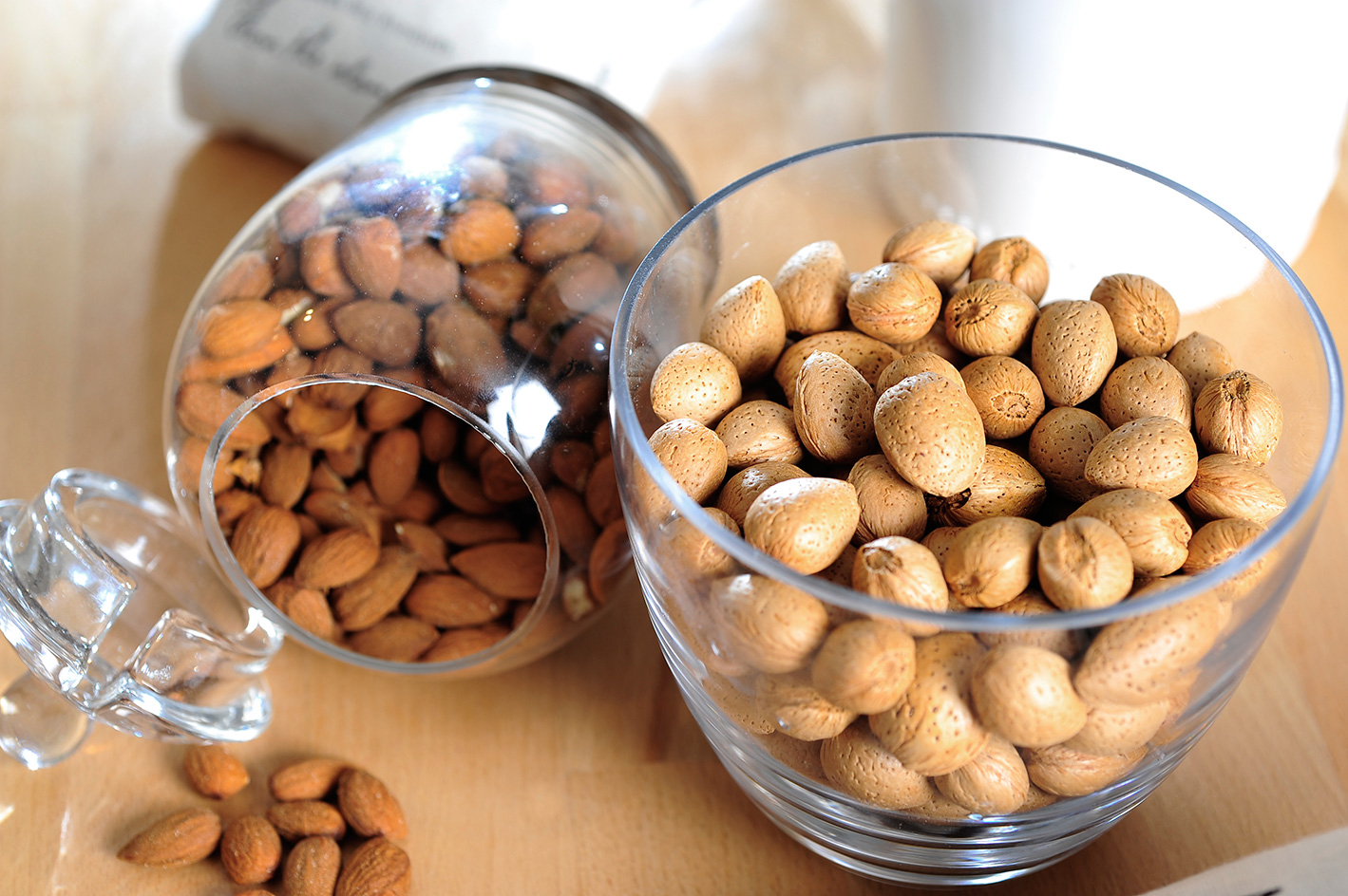 Greek Bio Almonds - Ελληνικά Αμύγδαλα